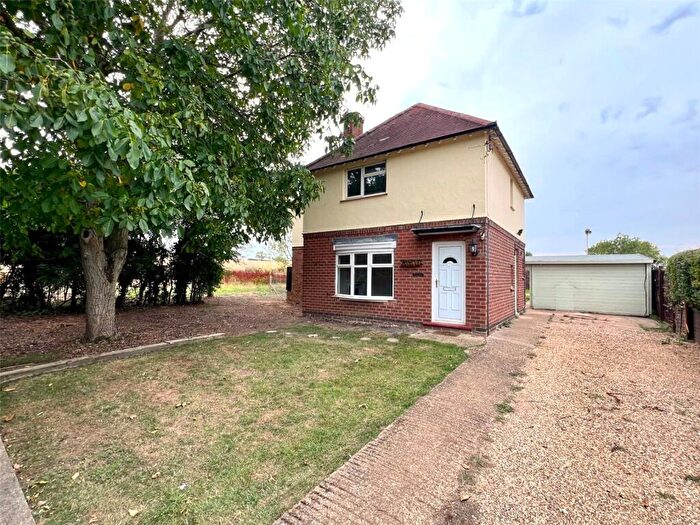 3 Bedroom Detached House To Rent In Headlands, Kettering, Northamptonshire, NN15
