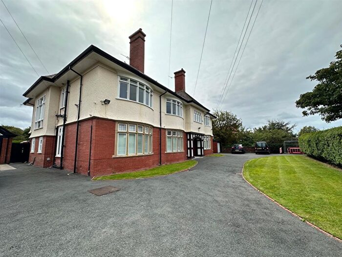 2 Bedroom Flat To Rent In Hall Road East, Blundellsands, Liverpool, L23