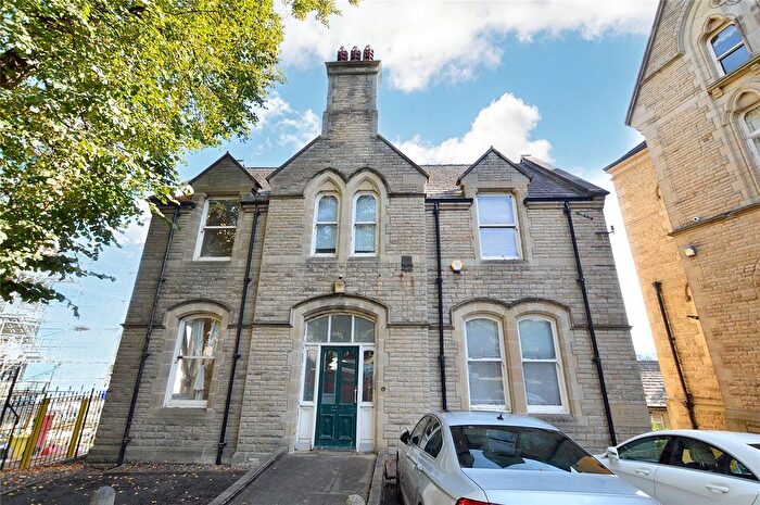 1 Bedroom Flat For Sale In Boothroyds House, Carlton Road, Dewsbury, West Yorkshire, WF13