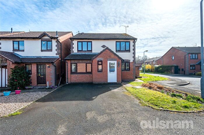 4 Bedroom Detached House For Sale In Mill Brook Drive, Birmingham, West Midlands, B31