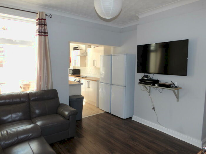 4 Bedroom Terraced House To Rent In Drake Street | Student House | /, LN1