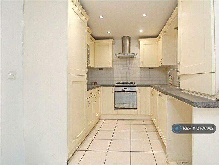 1 Bedroom Maisonette To Rent In Corris Court, Milton Keynes, MK10