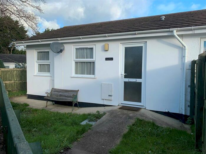 2 Bedroom Bungalow To Rent In Steeple View Court, Carbis Bay, St. Ives, Carbis Bay, TR26