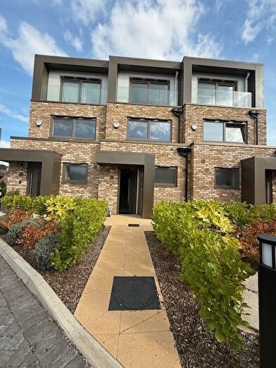 4 Bedroom Town House To Rent In Poole, BH14