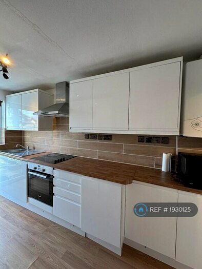 2 Bedroom Maisonette To Rent In Malvern Road, Enfield Lock, EN3