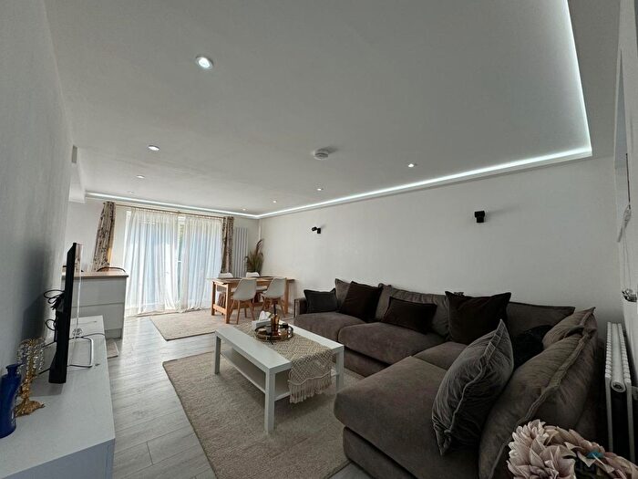 3 Bedroom End Of Terrace House To Rent In The Dashes, Harlow, CM20