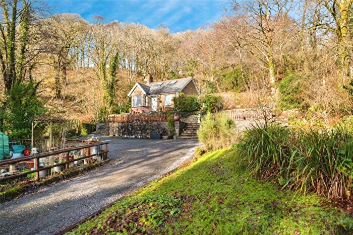 4 Bedroom Bungalow For Sale In Abercrave, Swansea, Powys, SA9