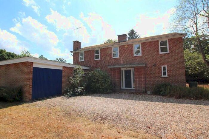 5 Bedroom House To Rent In Ruscombe, Ruscombe, Reading, RG10