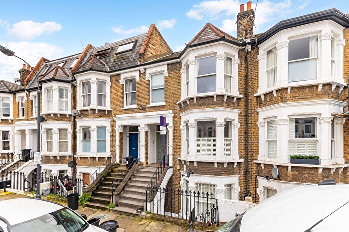 2 Bedroom Flat For Sale In Mirabel Road, London, SW6