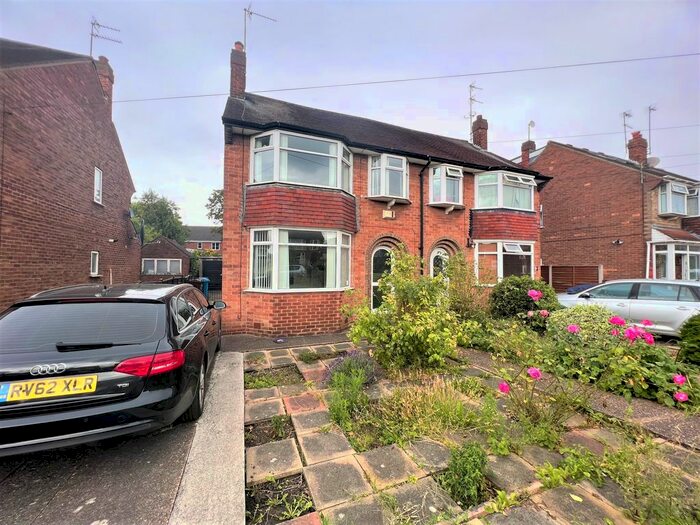 3 Bedroom Semi-Detached House To Rent In Auckland Avenue, Hull, HU6