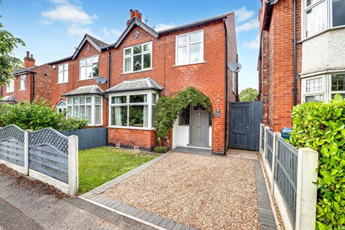 3 Bedroom Semi-Detached House For Sale In Blake Road, West Bridgford, NG2