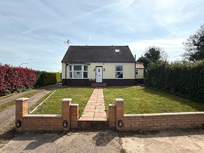 4 Bedroom Detached Bungalow For Sale In Shottendane Road, Margate, CT9