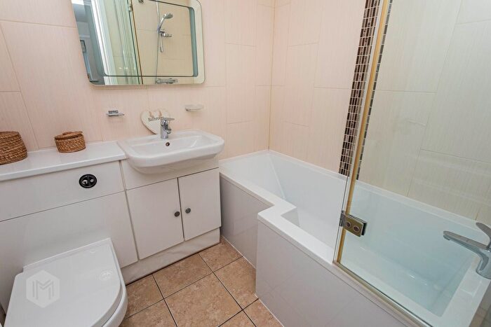 3 Bedroom Semi-Detached House For Sale In Hampson Avenue, Culcheth, Warrington, Cheshire, WA3 - Photo 11