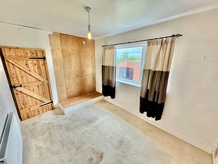 2 Bedroom Semi-Detached House For Sale In Sea Dyke Way, Marshchapel, DN36