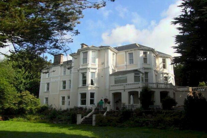 2 Bedroom Flat To Rent In Greenway Road, Torquay, TQ2