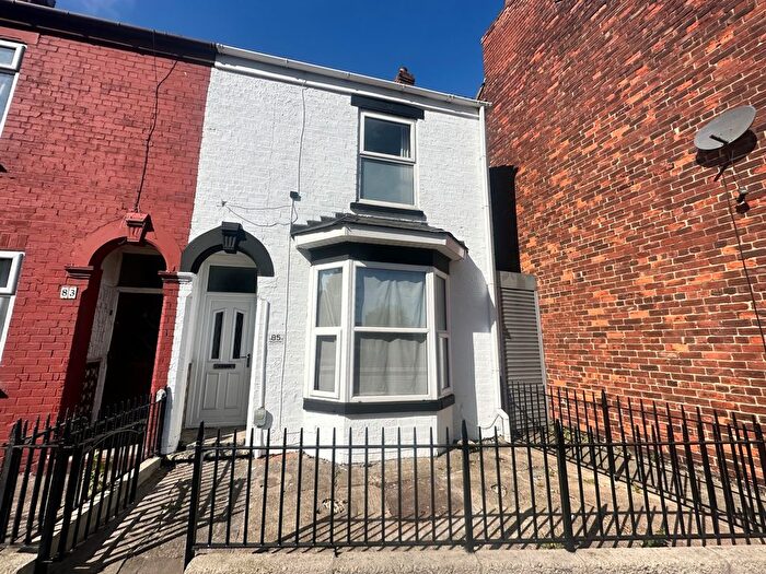 2 Bedroom End Of Terrace House To Rent In Abbey Street, Hull, Yorkshire, HU9