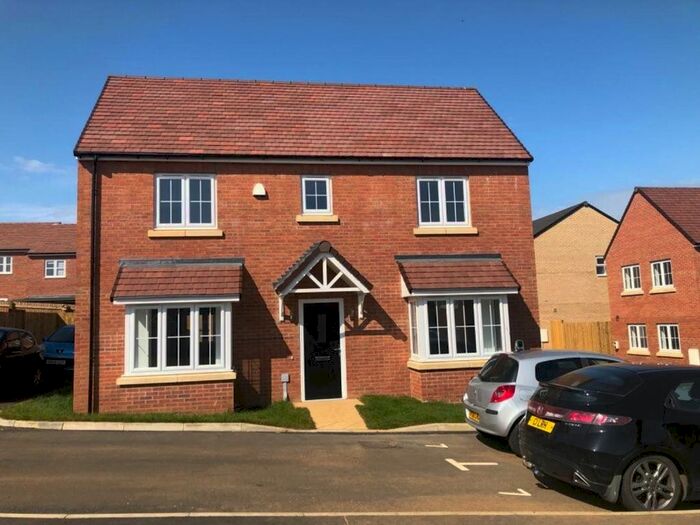 3 Bedroom Detached House To Rent In Trowel Close, Northampton, NN4