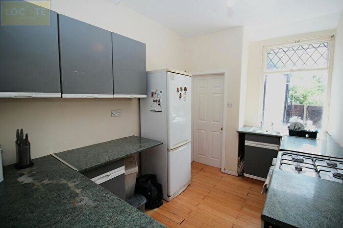 3 Bedroom End Of Terrace House For Sale In Bromley Avenue, Flixton, M41