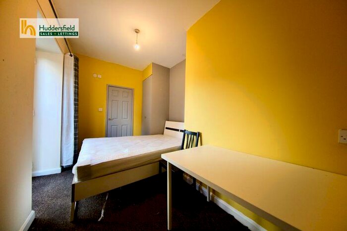 1 Bedroom House Of Multiple Occupation To Rent In Primrose Hill Road, Huddersfield, HD4