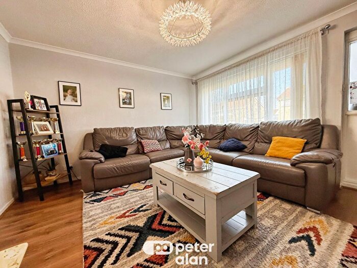 2 Bedroom Property To Rent In Ty To Maen Close, Old St. Mellons, Cardiff, CF3