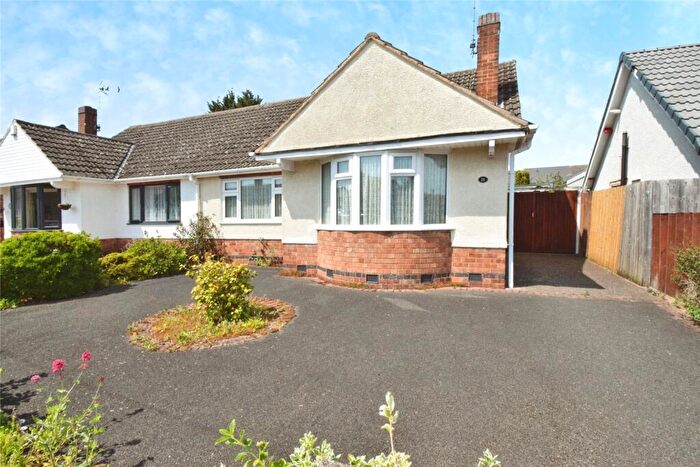 2 Bedroom Bungalow For Sale In Sussex Road, Wigston, Leicestershire, LE18