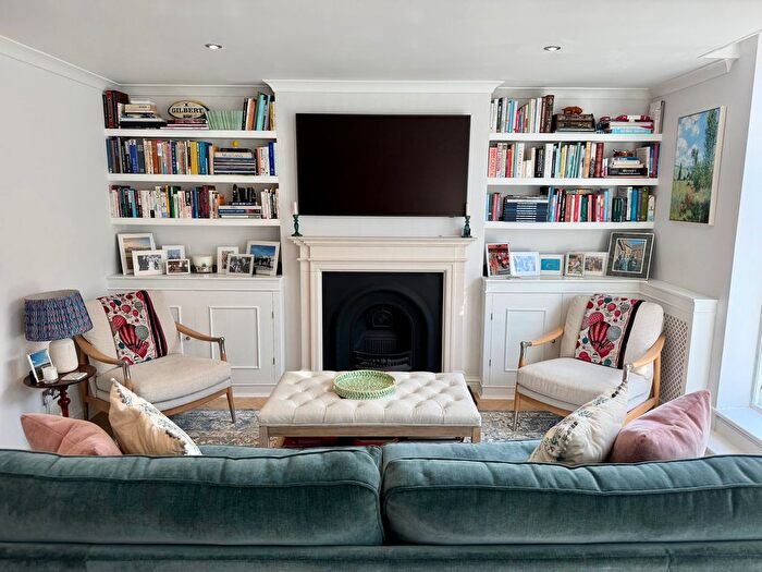 2 Bedroom Flat For Sale In Royal Westminster Lodge, Elverton Street, London, SW1P