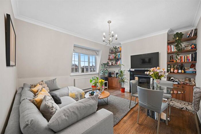 2 Bedroom Apartment For Sale In Haverstock Hill, Belsize Park, NW3