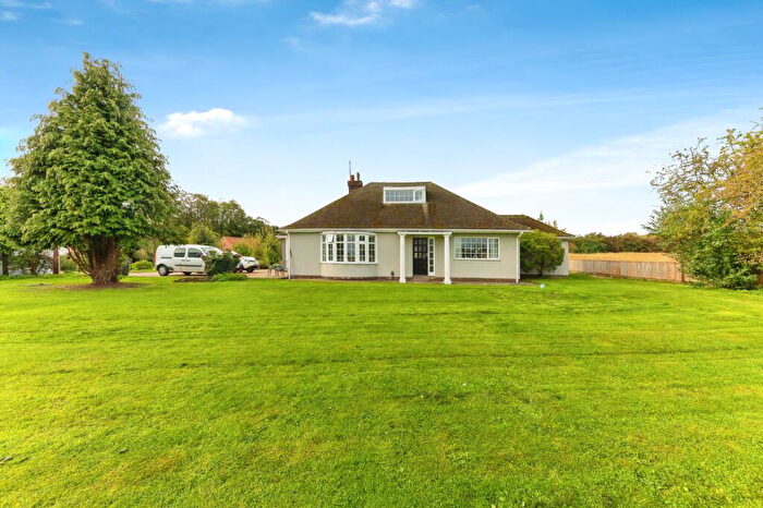 3 Bedroom Detached Bungalow For Sale In Barton Street, Laceby, Grimsby, DN37