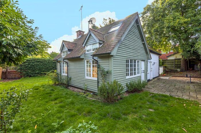 4 Bedroom Detached House To Rent In Wiltshire Road, Wokingham, RG40