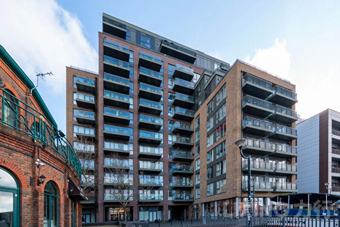 2 Bedroom Apartment For Sale In Turnberry Quay, Canary Wharf, E14