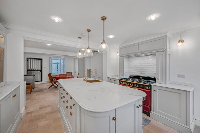 7 Bedroom Property To Rent In Belmont Hill, Blackheath, SE13