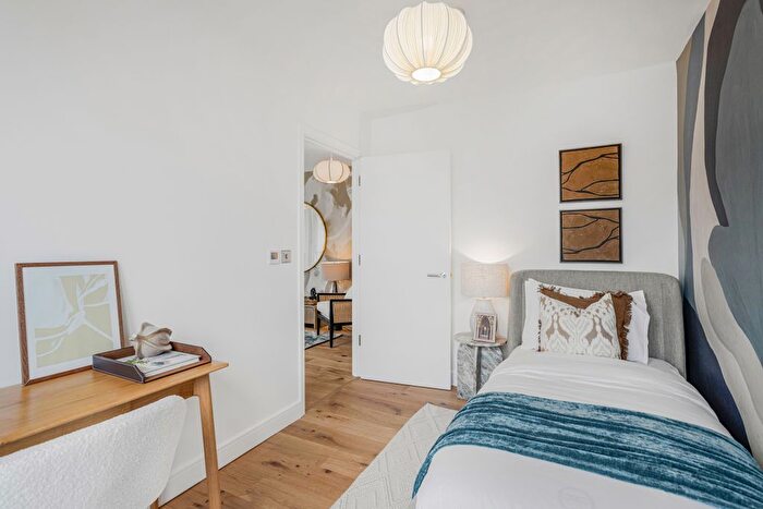1 Bedroom Flat For Sale In Blackwall Lane, London, SE10