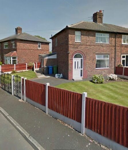 3 Bedroom Property To Rent In Mort Avenue, WA4