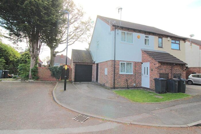 2 Bedroom Semi-Detached House To Rent In Blakesley Mews, Yardley, Birmingham, B25