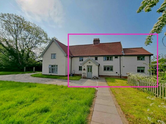 3 Bedroom Farm House To Rent In Bramford Tye, Ipswich, IP8