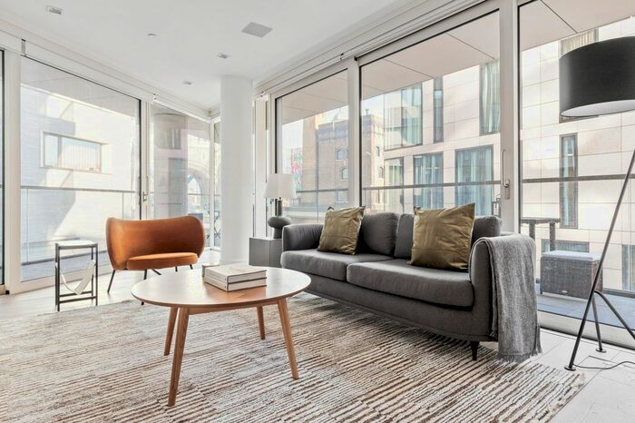 2 Bedroom Flat To Rent In South Bank, London, SE1