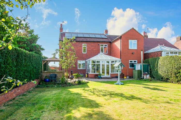 4 Bedroom Detached House For Sale In Doncaster Road, East Hardwick, Pontefract WF8