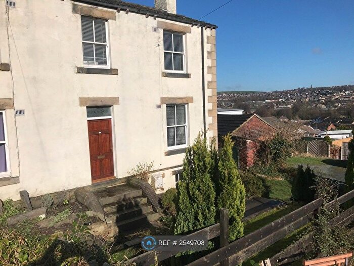2 Bedroom Terraced House To Rent In Norristhorpe Lane, Liversedge, WF15