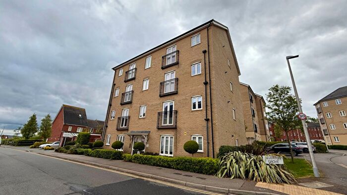 2 Bedroom Flat For Sale In Five Oaks Lane, Chigwell, IG7