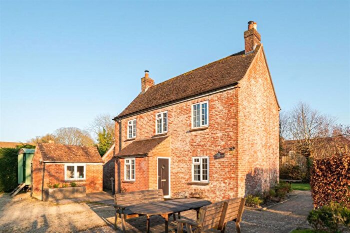 3 Bedroom Cottage To Rent In Shaftesbury - Berwick St John, SP7