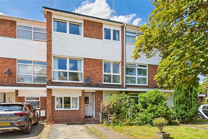 3 Bedroom Town House For Sale In Boulters Court, Maidenhead, Berkshire, SL6