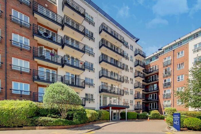 1 Bedroom Flat To Rent In Seven Kings Way, Kingston, Kingston Upon Thames, KT2