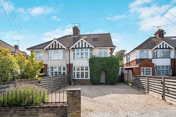 4 Bedroom Semi-Detached House For Sale In Holloways Lane, Welham Green, AL9