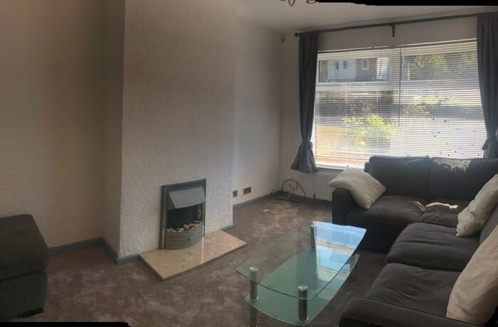 3 Bedroom Semi-Detached House To Rent In St. Anns Rise, Burley, Leeds, LS4