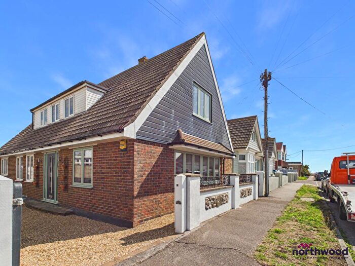 5 Bedroom Detached Bungalow For Sale In Seaville Drive, Pevensey Bay, BN24