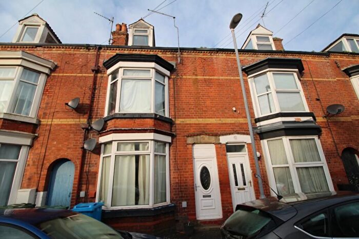 1 Bedroom Flat To Rent In Bed First Floor Flat, Westmoreland Grove, Bridlington, YO15