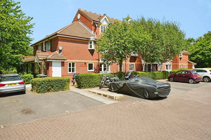 1 Bedroom Flat For Sale In Middle Furlong, Didcot, OX11