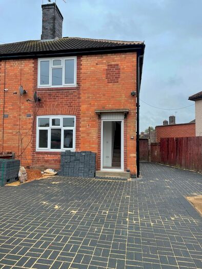 2 Bedroom Semi-Detached House To Rent In Martival Street, Leicester, LE5