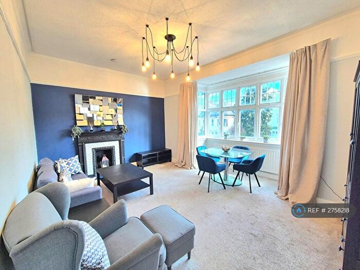 1 Bedroom Flat To Rent In Normanton Road, South Croydon, CR2