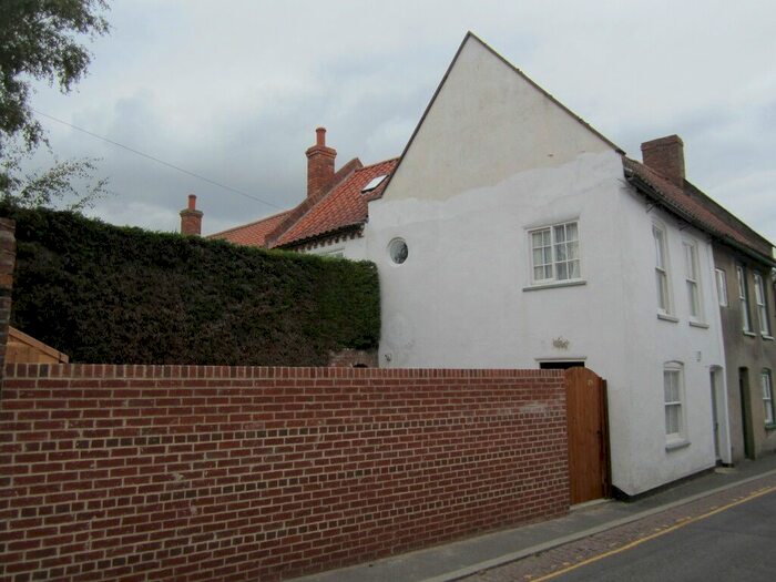 1 Bedroom Semi-Detached House To Rent In St. Lawrence Street, Horncastle, LN9